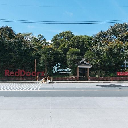 Reddoorz Premium @ Ouan'S The Farm Resort Lucena Exteriör bild