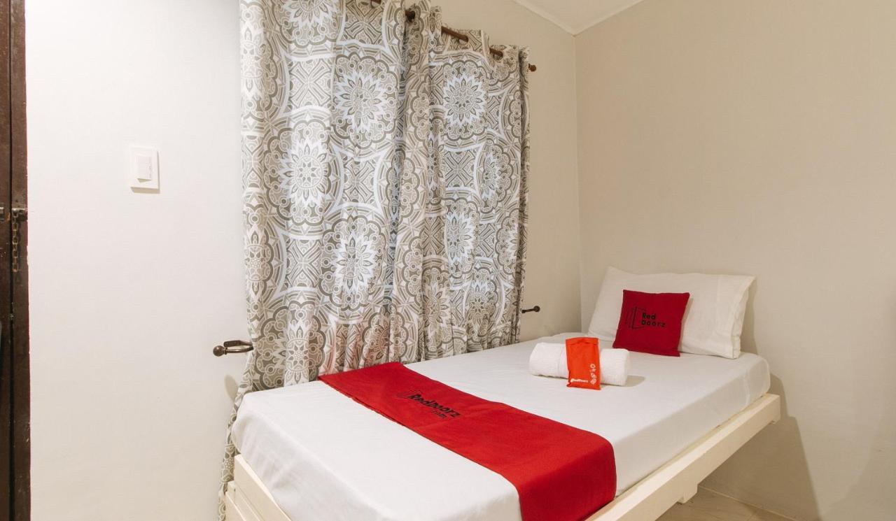 Reddoorz Premium @ Ouan'S The Farm Resort Lucena Exteriör bild