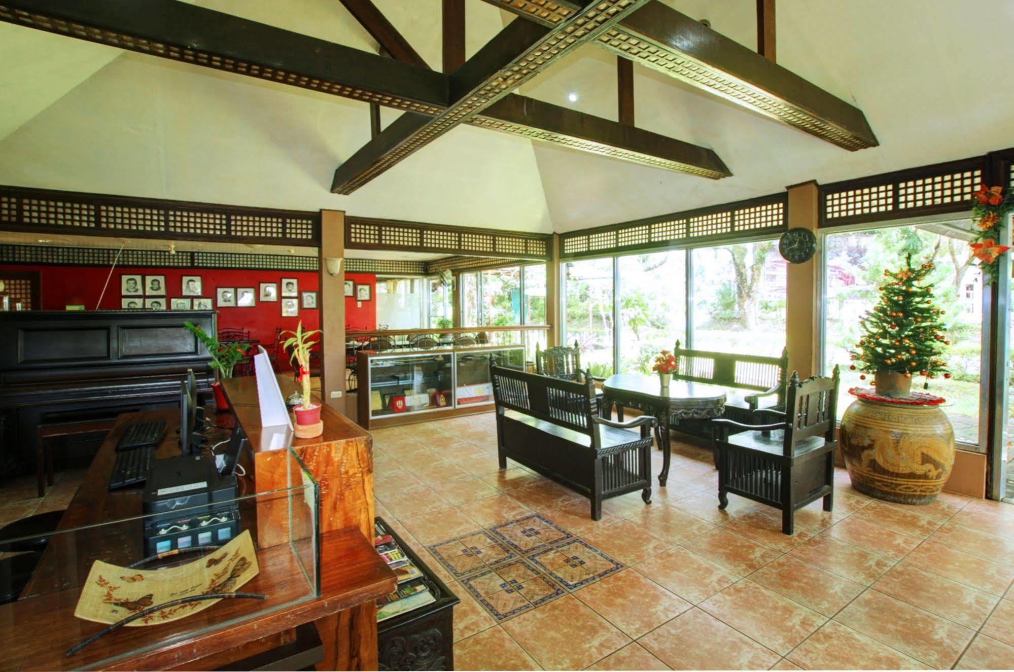 Reddoorz Premium @ Ouan'S The Farm Resort Lucena Exteriör bild
