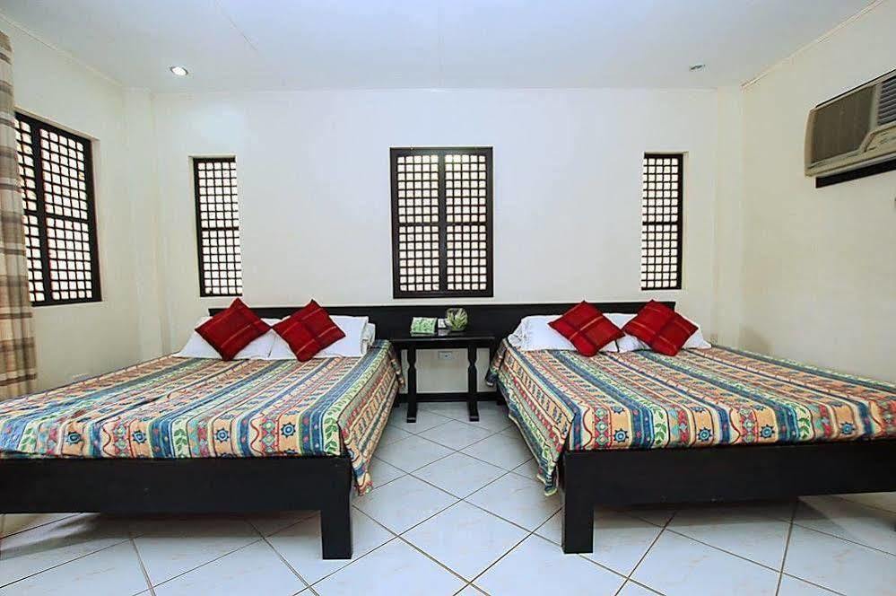 Reddoorz Premium @ Ouan'S The Farm Resort Lucena Exteriör bild